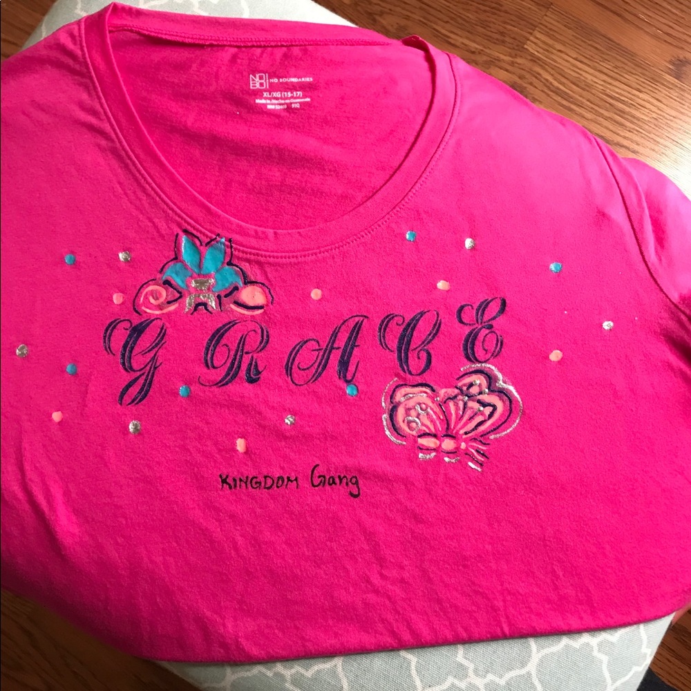 Bundle 3/$20-Christian T-shirt ✝️